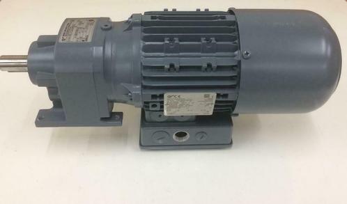 Meerdere vertragings en liermotoren vanaf 0,18 kilowatt, Doe-het-zelf en Bouw, Gereedschap | Overige machines, Zo goed als nieuw