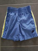 lichtblauwe short - Nike - maat 110-116, Jongen, Broek, Zo goed als nieuw, Ophalen
