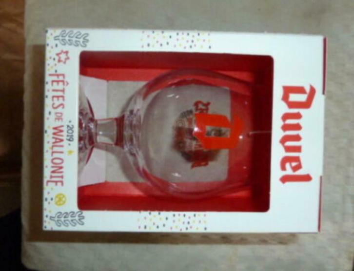 bier glas Duvel FETES DE WALLONIE 2019 nieuw originele doos, Verzamelen, Glas en Drinkglazen, Nieuw, Bierglas, Ophalen of Verzenden