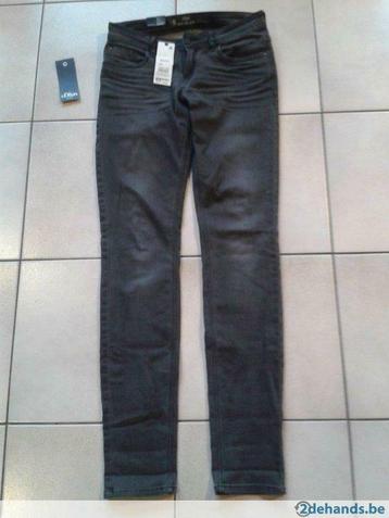 Nieuwe jeansbroek van S.Oliver beschikbaar voor biedingen