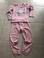 Pyjama in fleece met konijntjes maat 134/140, Kinderen en Baby's, Nacht- of Onderkleding, Gebruikt, Meisje, Ophalen of Verzenden