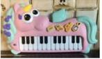 Eenhoorn piano met allerlei geluiden., Kinderen en Baby's, Speelgoed | Babyspeelgoed, Ophalen of Verzenden, Zo goed als nieuw