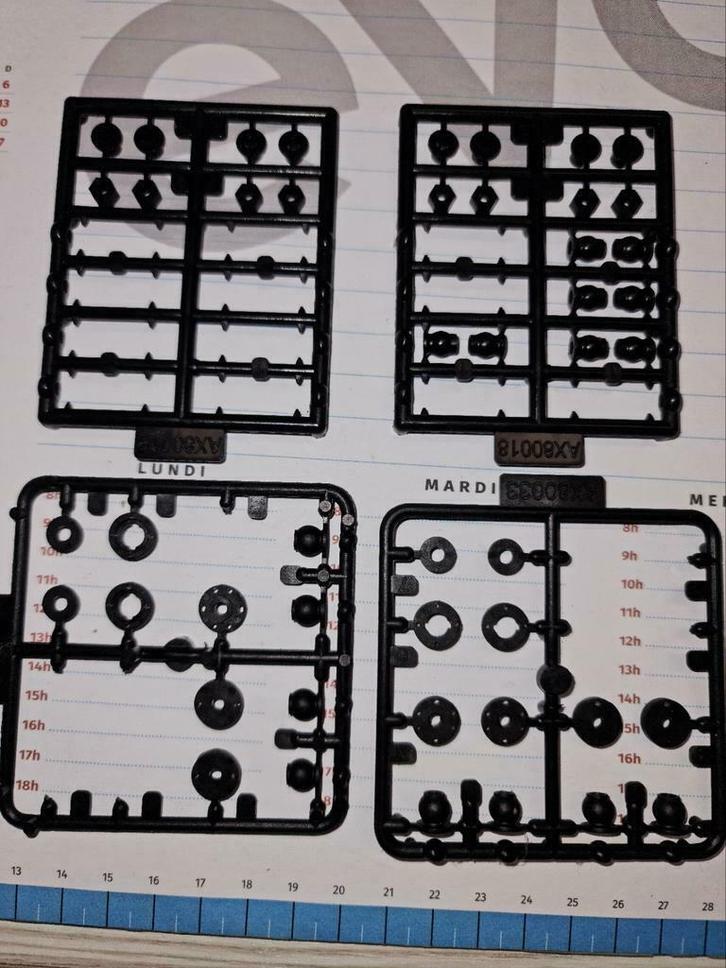 small technical parts Axial plastic, Hobby en Vrije tijd, Modelbouw | Radiografisch | Auto's, Nieuw, Onderdeel, Elektro, Schaal 1:10