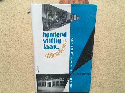Honderdvijftig jaar klein seminarie St-Niklaas, Boeken, Geschiedenis | Stad en Regio, Zo goed als nieuw, Ophalen of Verzenden