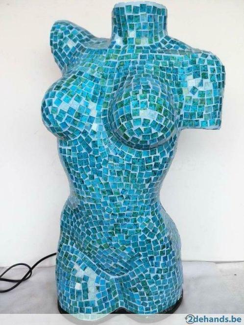 Damestorso sfeerlamp handgemaakt kleurrijk mozaiekglas 50 Cm, Antiek en Kunst, Antiek | Glaswerk en Kristal