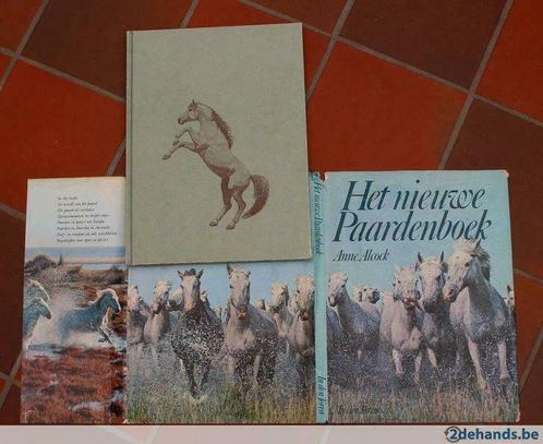 Boek; Het Nieuwe Paardenboek !, Boeken, Dieren en Huisdieren, Gelezen, Ophalen