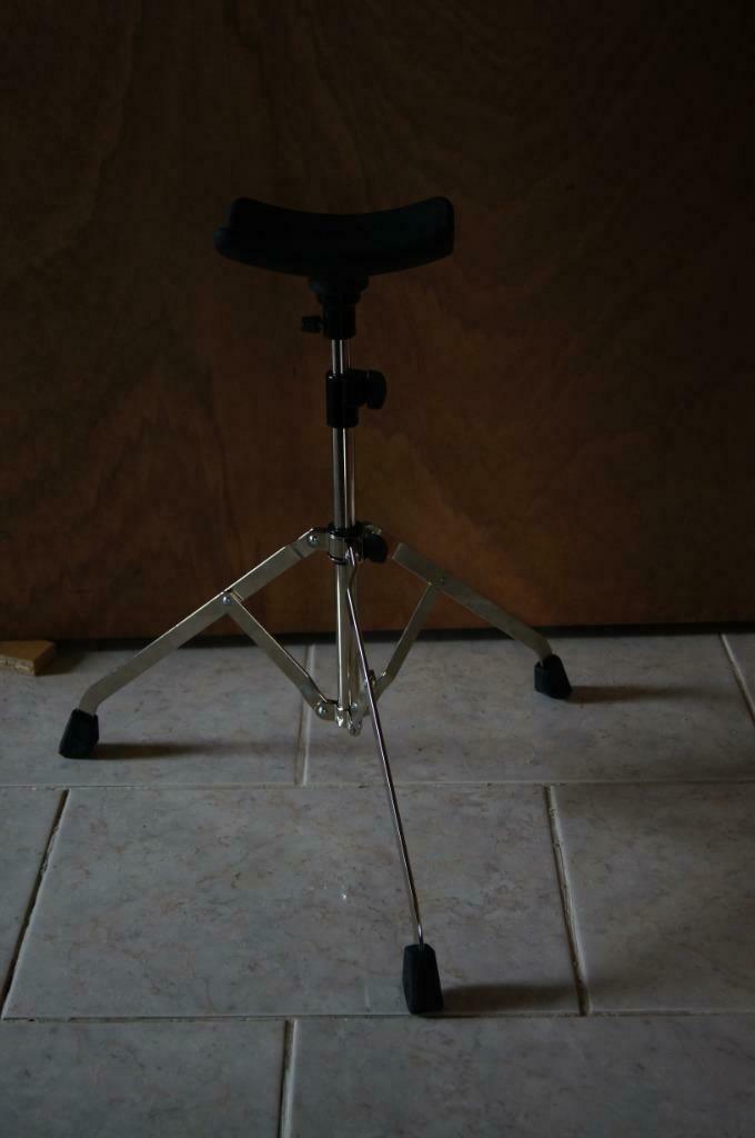 Tuba staander, Muziek en Instrumenten, Blaasinstrumenten | Tuba's, Zo goed als nieuw, Es-tuba, Ophalen of Verzenden