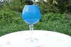 §  grand vase sur pied bleu et incolore, Ophalen of Verzenden