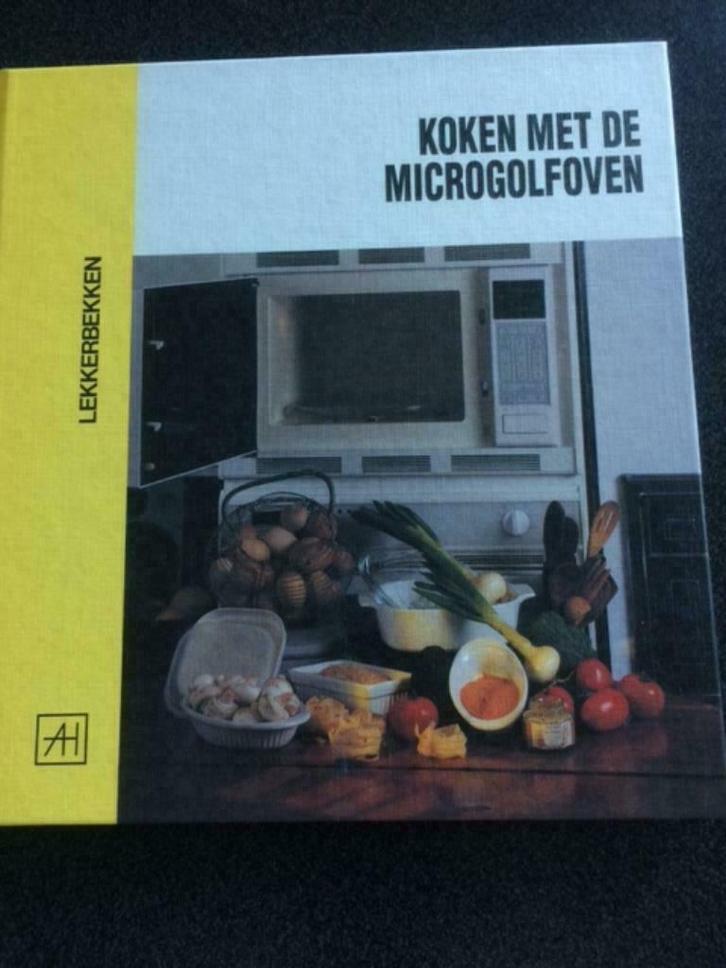 boek - koken met de microgolfoven - als nieuw, Boeken, Kookboeken, Zo goed als nieuw, Overige typen, Overige gebieden, Ophalen
