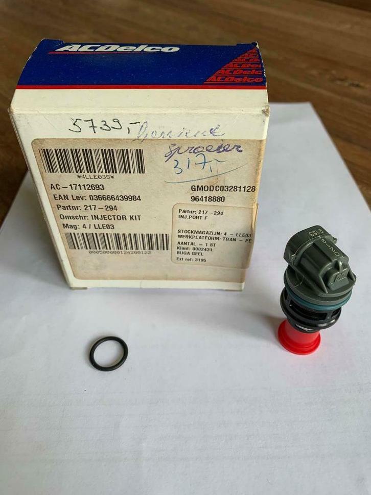 AC Delco 17112693 - Benzine Injector 217-294, Auto-onderdelen, Brandstofsystemen, Oldtimer onderdelen, Overige automerken, Chevrolet