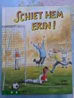 Schiet hem erin! , Boek AVI4, door John van Aalst, Boeken, Ophalen of Verzenden, Zo goed als nieuw