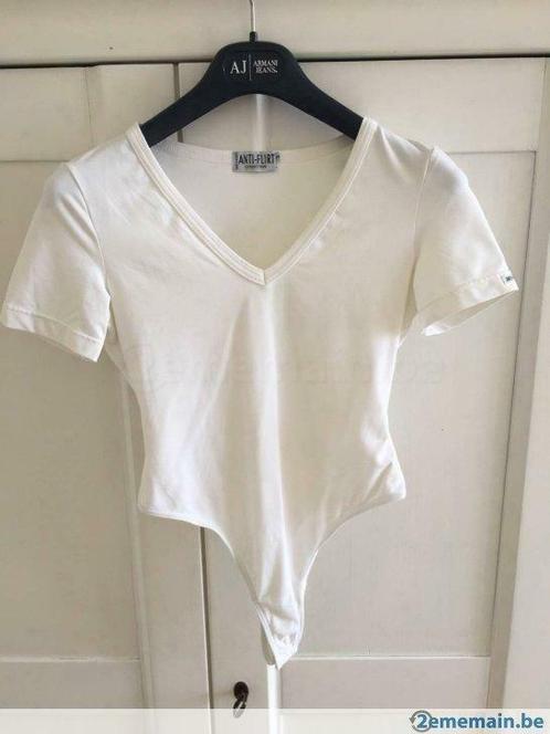 body Anti-flirt blanc T3, Vêtements | Femmes, T-shirts, Porté, Blanc