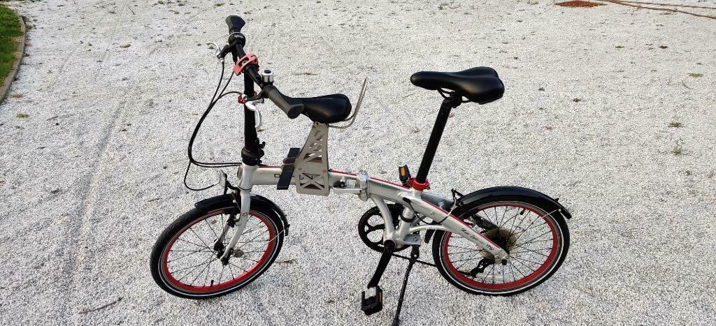 ② Unieke set van 2 vouwfietsen dahon met kinderzitje — Fietsen | Vouwfietsen  — 2dehands