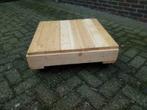 Tafeltje op wielen, Ophalen, Hout