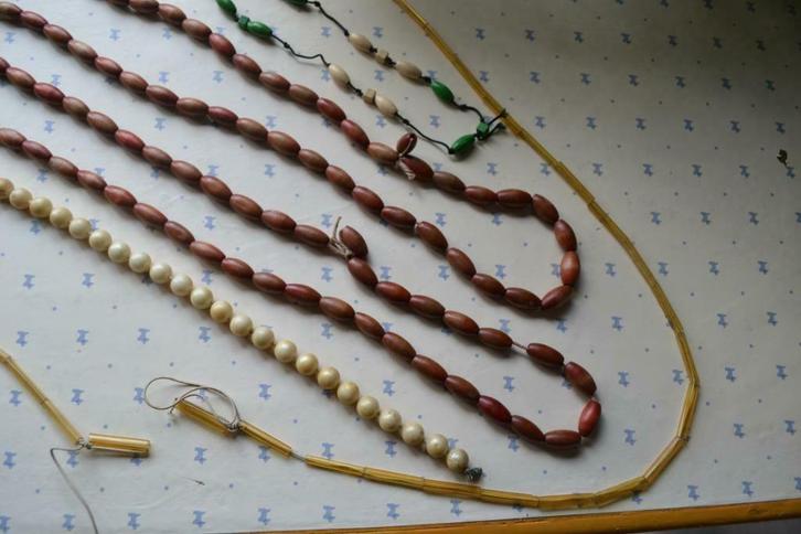 Vintage halssnoeren, Hobby en Vrije tijd, Kralen en Sieraden maken, Gebruikt, Kraal, Ophalen of Verzenden