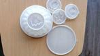 Moule Tupperware pour pudding ou purée, blanc avec 4 motifs, Maison & Meubles, Cuisine | Vaisselle, Comme neuf, Autres types, Autres matériaux