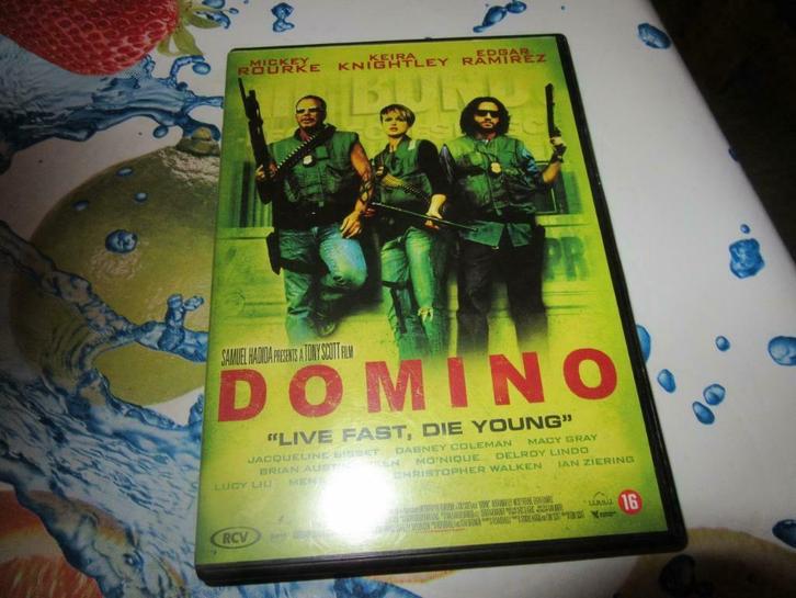 Domino met mickey rourke, Cd's en Dvd's, Dvd's | Actie, Zo goed als nieuw, Actie, Vanaf 16 jaar, Ophalen of Verzenden
