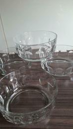 4 SALADIERS EN VERRE, Ophalen of Verzenden, Zo goed als nieuw, Glas