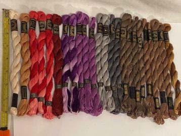 LOT borduurgaren 24 stuk DMC coton perle 5-25meter. 