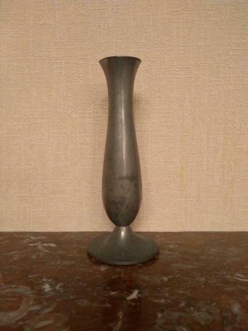 Vase rond en étain pur avec poinçon 'Daalderop Holland', Maison & Meubles, Accessoires pour la Maison | Vases, Comme neuf, Autres couleurs