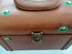 vanity case 1950s en cuir world Cheney England, Sac valise Beauté vintage cuir marron clair, Enlèvement