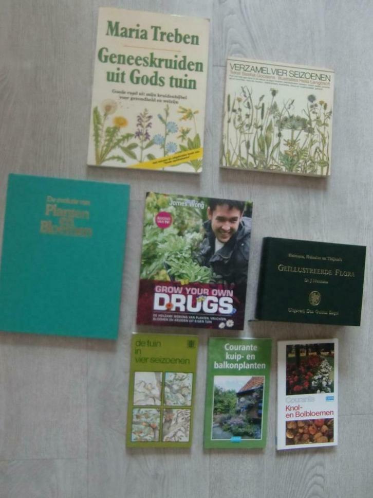 BOEK KRUIDEN - BLOEMEN - PLANTEN, Tuin en Terras, Planten | Tuinplanten, Ophalen of Verzenden