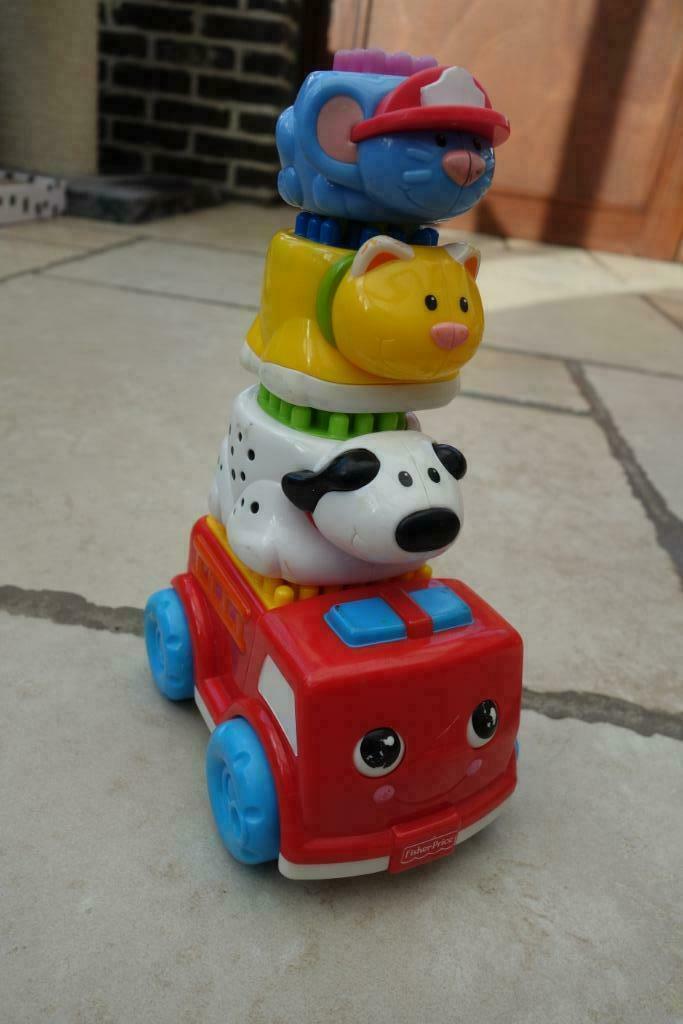 🧱 Fisher Price toren, auto en dieren om te stapelen 🧱, Kinderen en Baby's, Speelgoed | Fisher-Price, Gebruikt, Speelset, Ophalen of Verzenden
