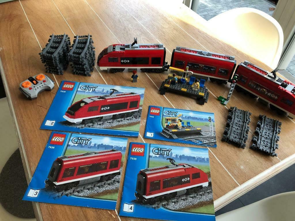 compromis motor Accountant ② Lego City 7938 rode passagierstrein — Speelgoed | Duplo en Lego — 2dehands