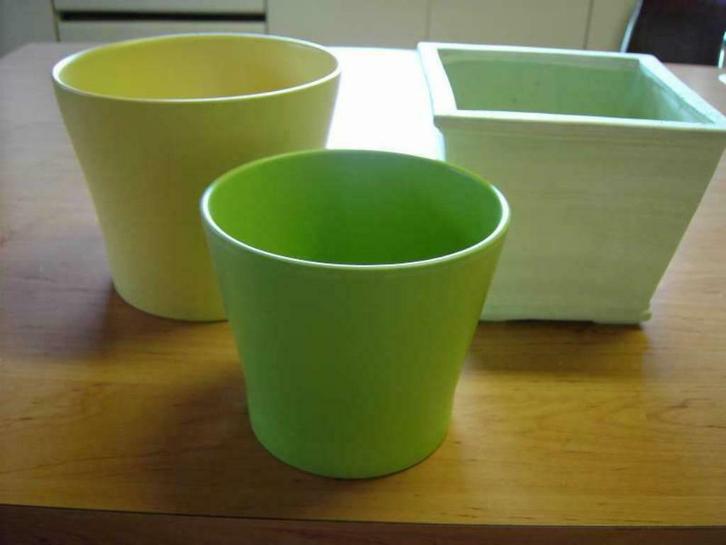 Set van 3 decoratieve, stenen sierpotten., Tuin en Terras, Bloempotten, Ophalen of Verzenden