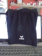 voetbalbroekje, Sport en Fitness, Voetbal, Ophalen of Verzenden, Zo goed als nieuw, Broek