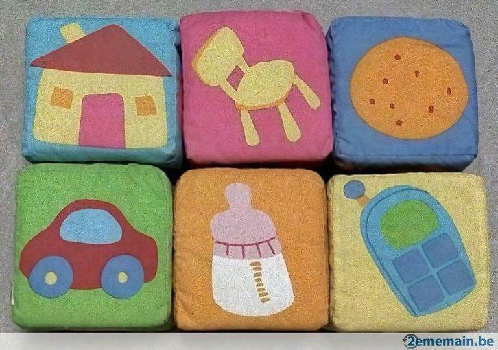 Coffret 6 cubes éducatifs de Graine d'éveil, Enfants & Bébés, Jouets | Éducatifs & Créatifs, Utilisé, Enlèvement