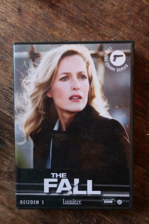 DVD-box SEIZOEN 1 - The Fall (Lumière), CD & DVD, DVD | Thrillers & Policiers, Enlèvement ou Envoi