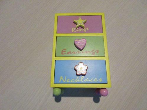 Mooi klein juwelenkastje voor meisjes, Kinderen en Baby's, Kinderkamer | Inrichting en Decoratie, Zo goed als nieuw, Overige typen