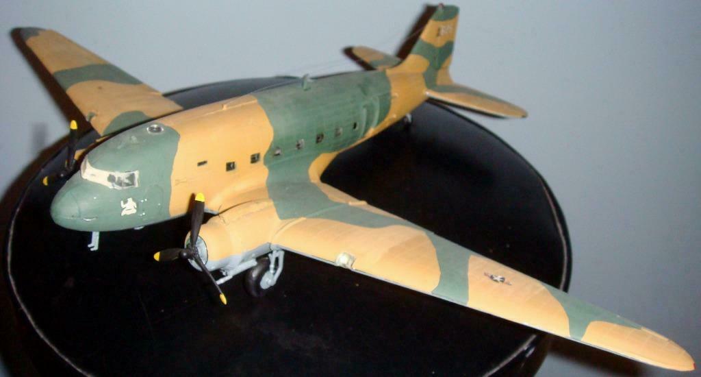 Maquette Douglas AC-47 Gunship, Airfix 04016-7, 1/72, 1975, Autres marques, Enlèvement, Utilisé, 1:72 à 1:144