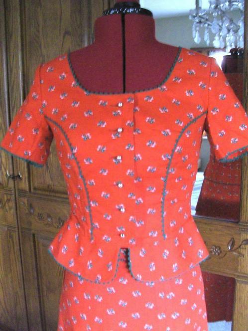 Oostenrijks dirndl ensemble, mt 38 (Small), top en rok, Kleding | Dames, Jurken, Gedragen, Maat 38/40 (M), Rood, Onder de knie