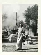 Jeux Olympiques - 1972 - flamme à Delphes, photo authentique, Enlèvement