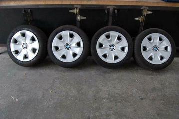 115_  BMW velgen + wieldeksels +RUNFLAT goodyear set beschikbaar voor biedingen