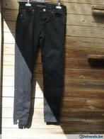 Nieuwe zwarte jeans merk"Zara" maat 38, Kleding | Dames, Broeken en Pantalons, Ophalen of Verzenden, Nieuw