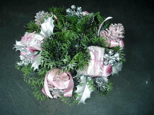 Kerstkrans met roze accenten, Diversen, Kerst, Zo goed als nieuw, Ophalen