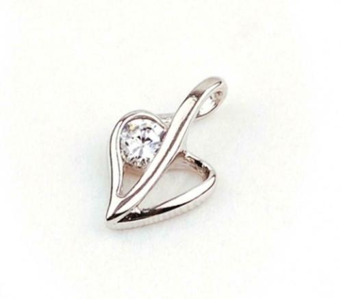 Pendentif coeur neuf n i0, Handtassen en Accessoires, Kettinghangers, Nieuw, Overige materialen, Zilver, Hart, Ophalen of Verzenden