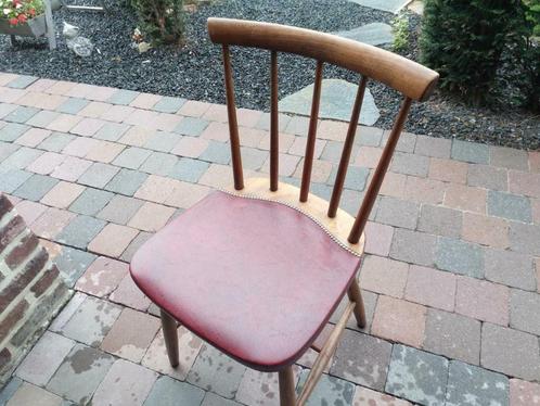 Stoelen en tafel jaren 60 - 70  Vintage, Huis en Inrichting, Stoelen, Gebruikt, Vier, Hout, Bruin, Ophalen