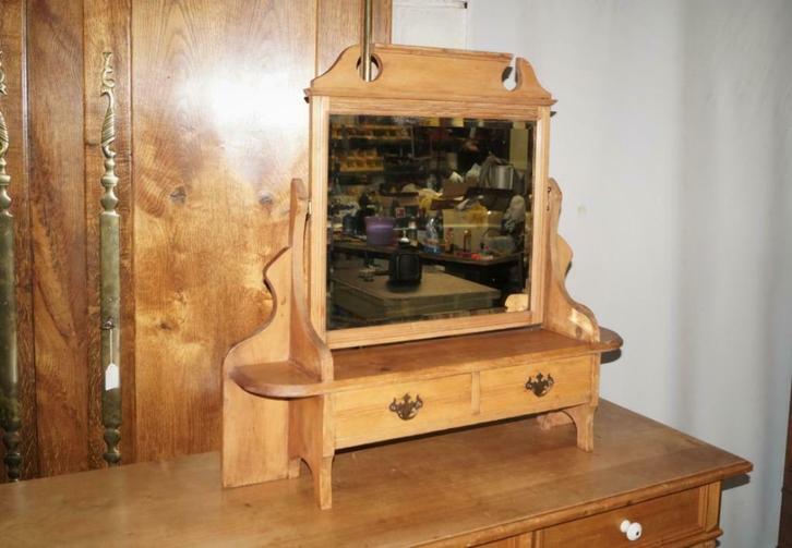 Antieke hangkastje in pitchpine met spiegel en lades H79 B84, Antiek en Kunst, Antiek | Meubels | Kasten, Ophalen