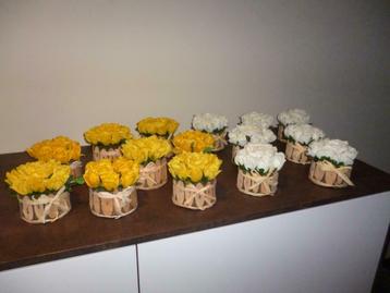 15 boeketjes kunstbloemen bloemstukken voor op tafel déco