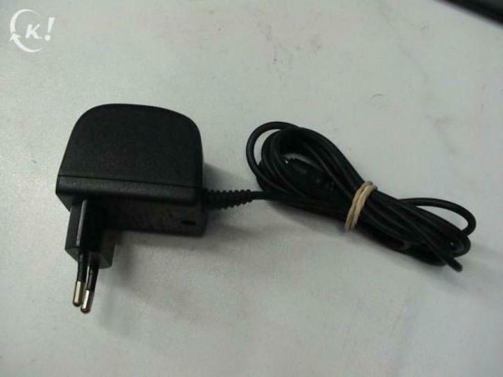 jw0040: ACP-7E Nokia gsm lader charger , standaard lader van, Telecommunicatie, Mobiele telefoons | Telefoon-opladers, Zo goed als nieuw