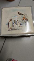 Antieke ijzeren doos pinguïns en zeehonden, Antiek en Kunst, Ophalen of Verzenden