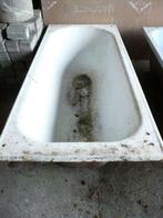 Antiek zwaar gietijzeren bad/tuinbad/badkuip(te restaureren)
