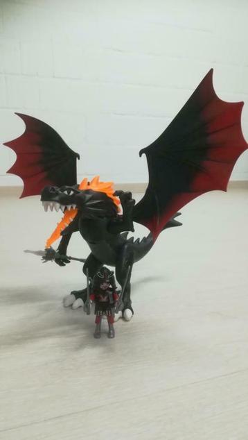 Playmobil Koningsdraak en krijger beschikbaar voor biedingen