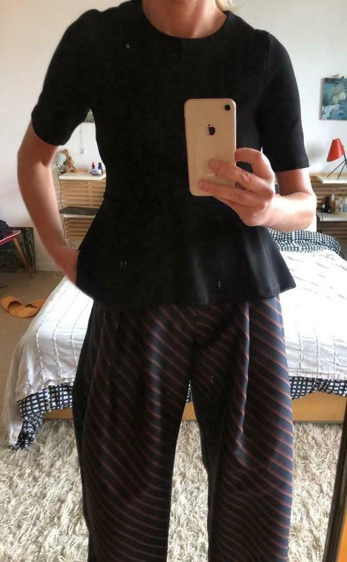 Zwarte peplum top - NIEUW, Kleding | Dames, T-shirts, Nieuw, Maat 38/40 (M), Ophalen