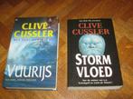 2 thrillers Clive Cussler: Vuurijs + Stormvloed, Boeken, Gelezen, Amerika, Ophalen of Verzenden