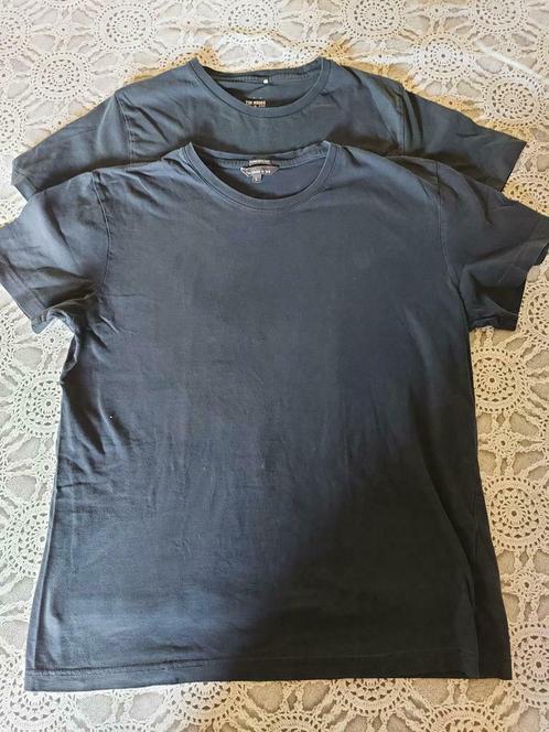 Lot de 2 t-shirts basiques noirs en taille L., Vêtements | Hommes, T-shirts, Porté, Taille 52/54 (L), Enlèvement ou Envoi